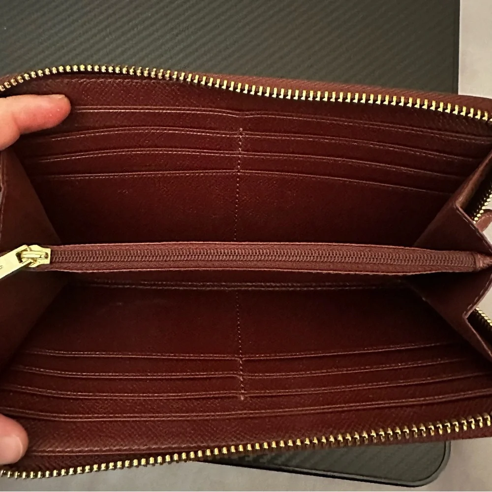 Coach Crossgrain Leather Accordion Zip Around Wallet F54007 Dark Red - Picture 3 of 5